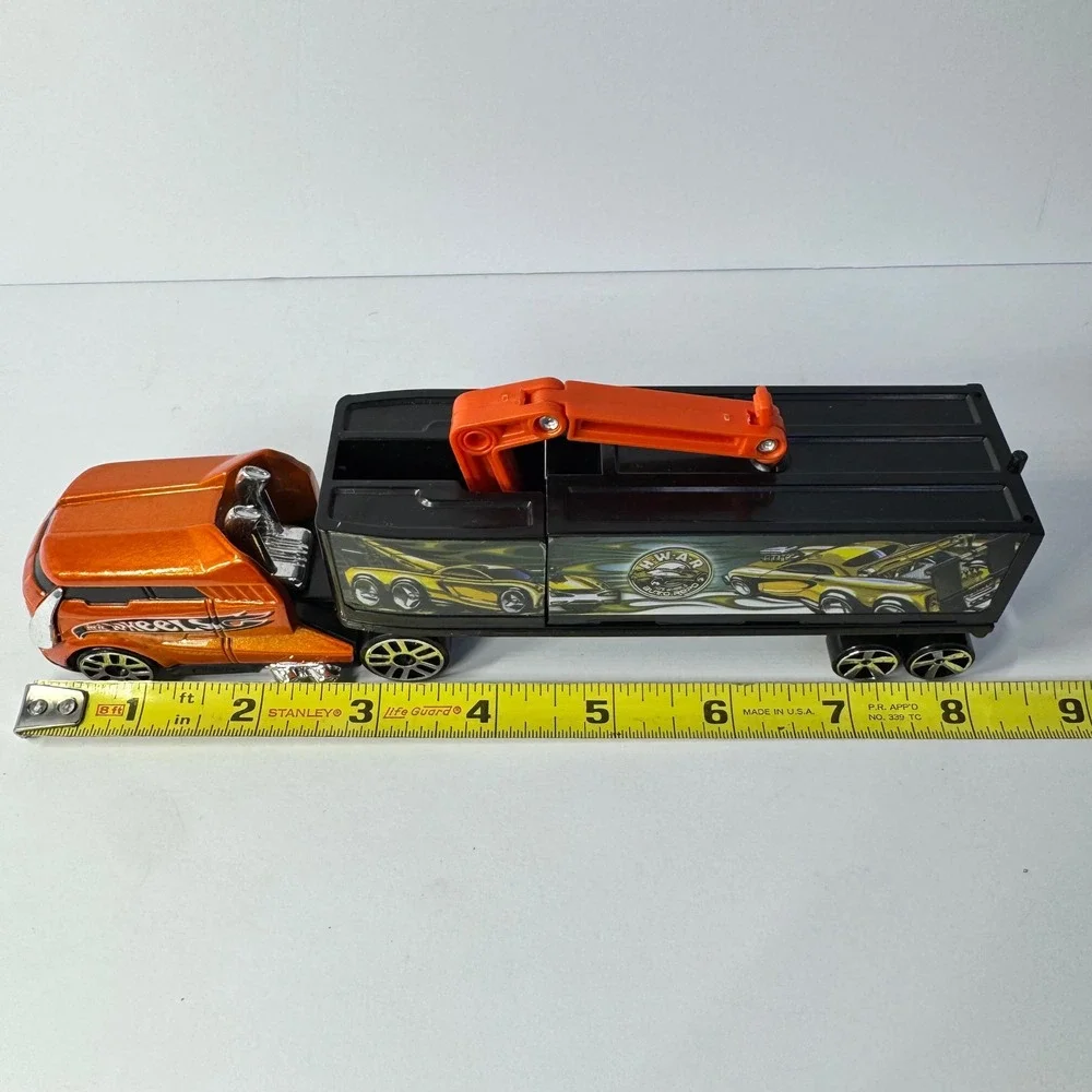 Hot Wheels Auto Repo Semi Truck Hauler Orange‎ Black 2002 Mattel J6518 Crane Toy